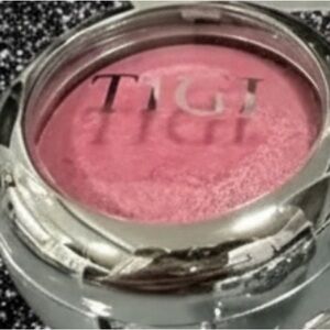 TIGI Rosy Pink Blush